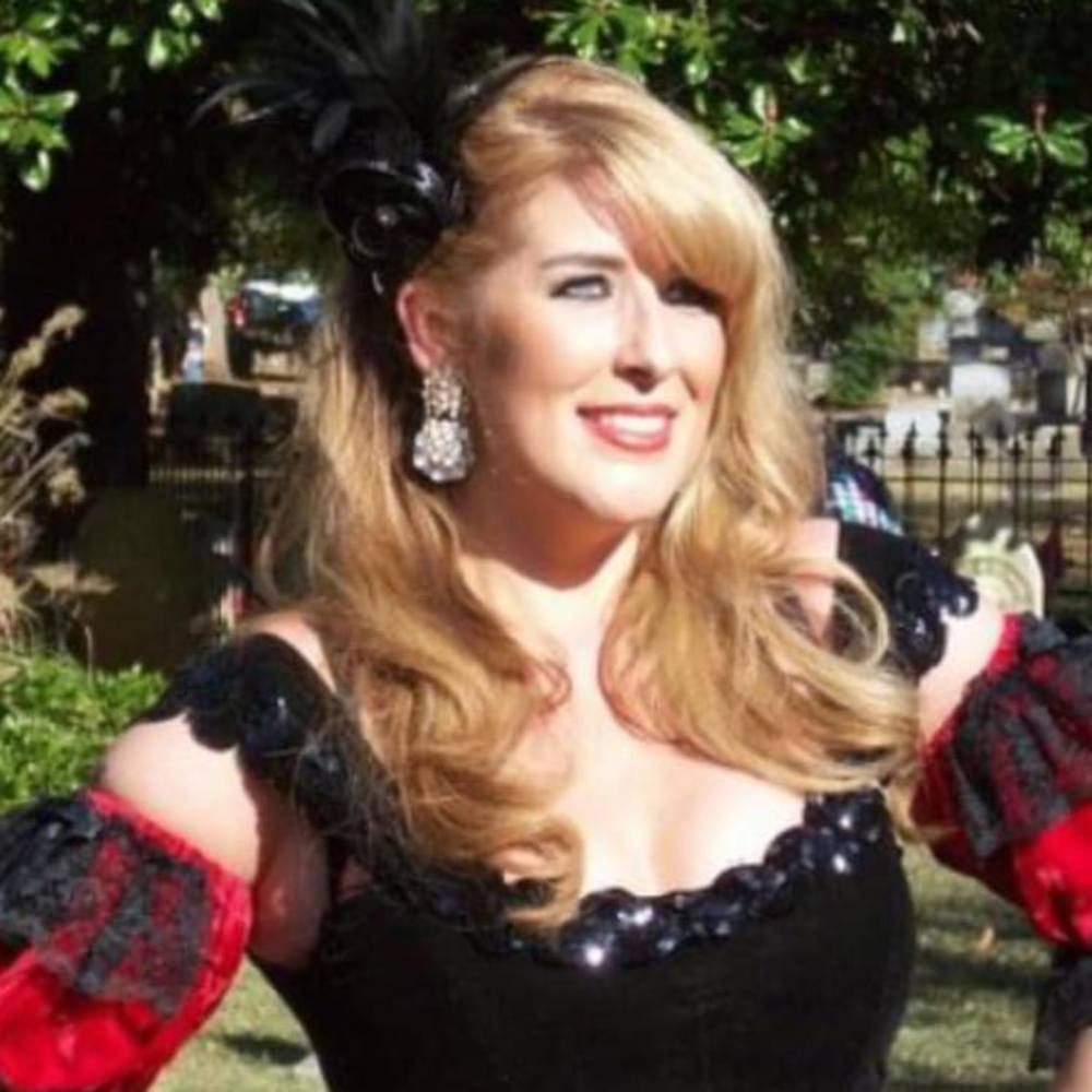Meet your Posher, Christy